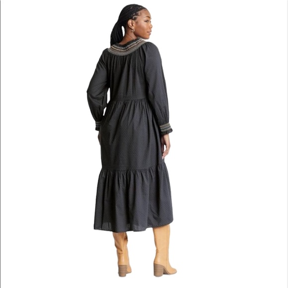 Universal Thread Smocked Round Neck Midi Dress NWOT - Picture 3 of 8